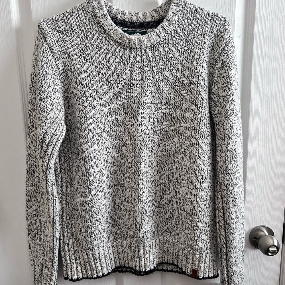 Roots Black and White Crew Neck Sweater